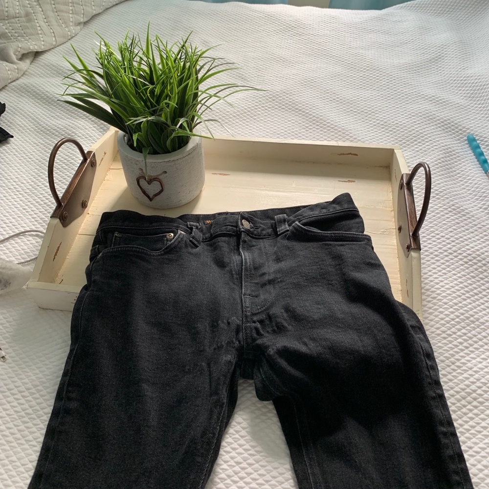EUC Nudie Jeans (Black)